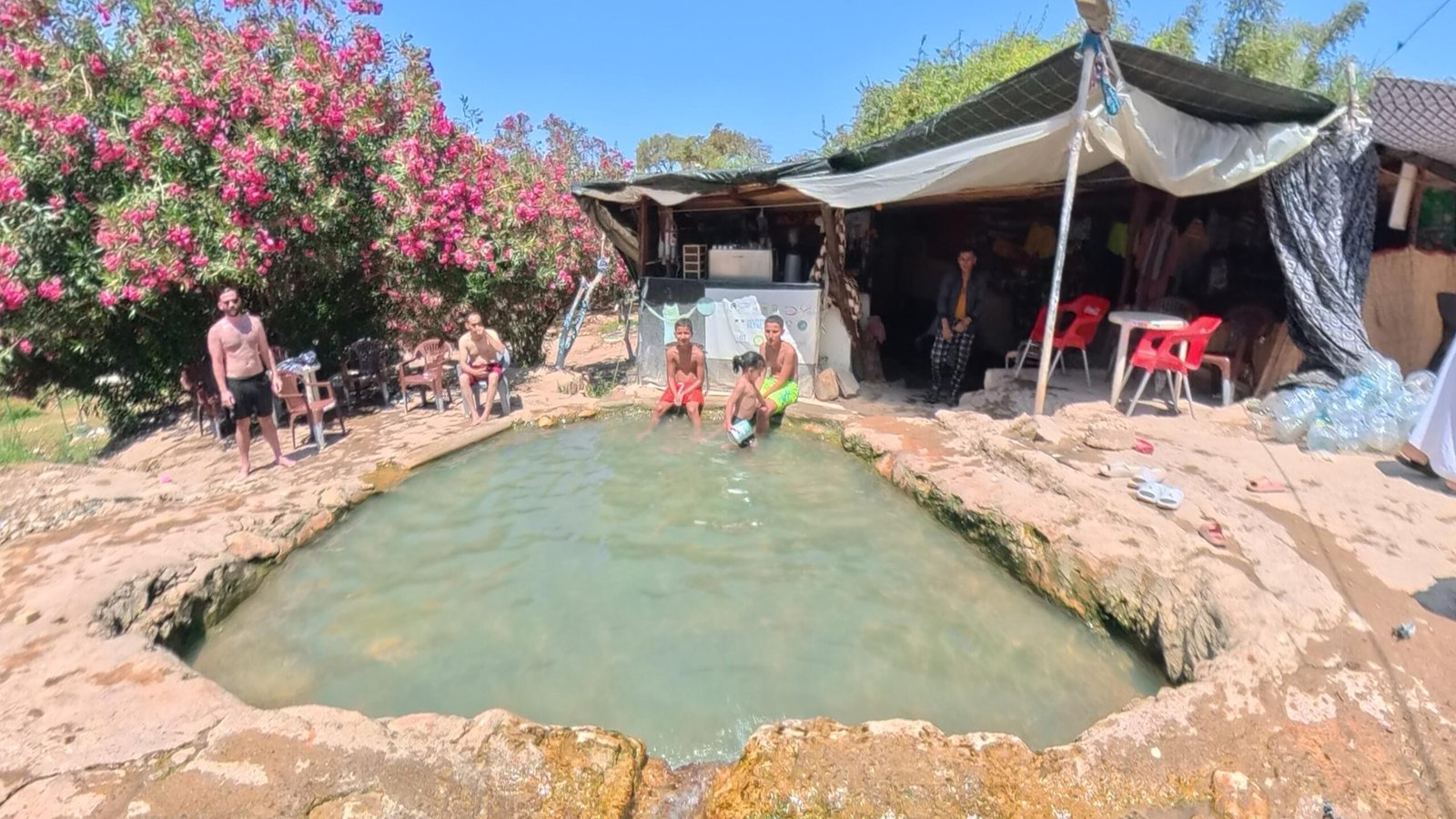 Hiking trails near Agadir – the natural hot spring and its bathing pool